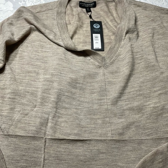 Banana Republic Merino Wool Drop Shoulder Sweater Size Women Petite L Color Tan - Picture 7 of 9